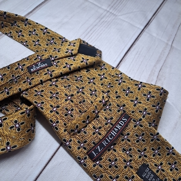 J.Z. Richard's All Silk Tie Hand Made in America - Picture 6 of 12